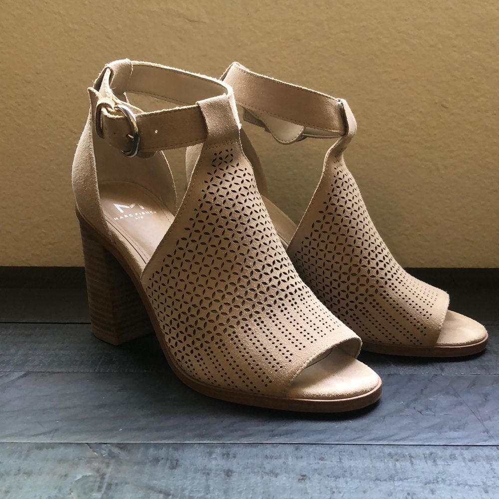 Marc Fisher Suede Taupe Block Heel Ankle Strap Peep Toe Sandal Women 8M